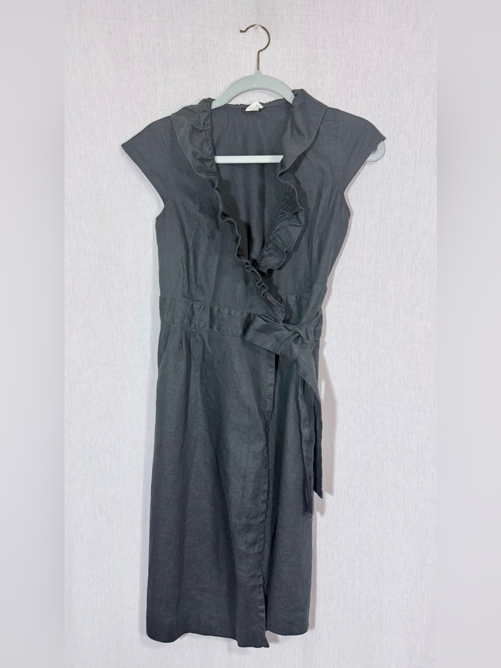 J. Crew size 0 100% linen black Ruffle Wrap Dress - Classic Short Sleeve